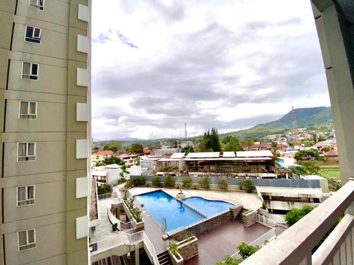 Skyland City Hotel Jatinangor Cilimus Exterior photo