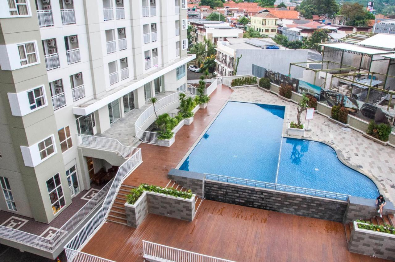 Skyland City Hotel Jatinangor Cilimus Exterior photo